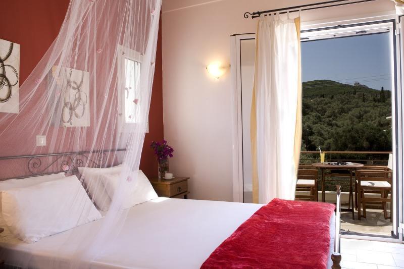 Maistros Apartments Tsoukaládhes Dış mekan fotoğraf